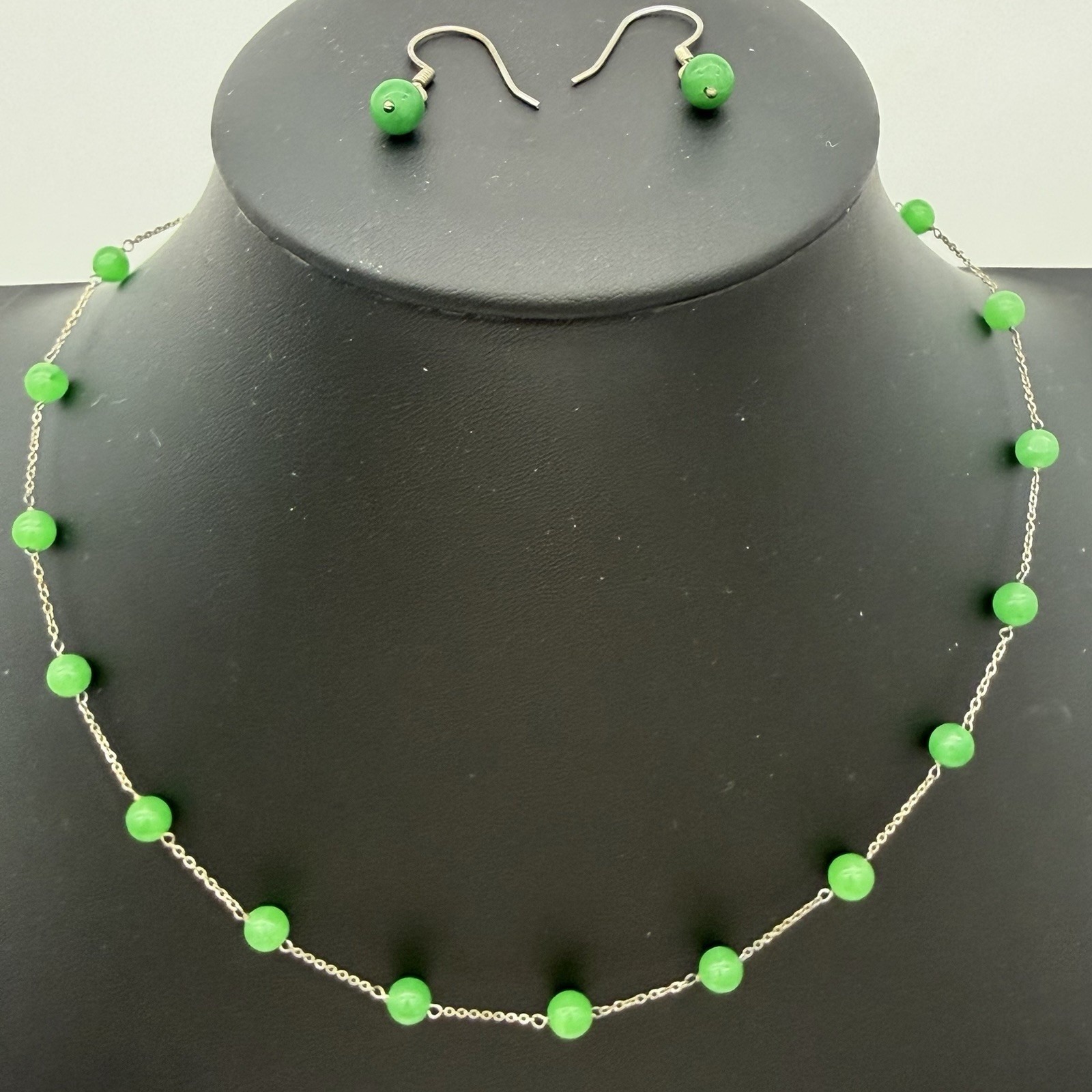 Vtg Djoy 925 Sterling Silver Green Jade Necklace Earring Set Station Delicate